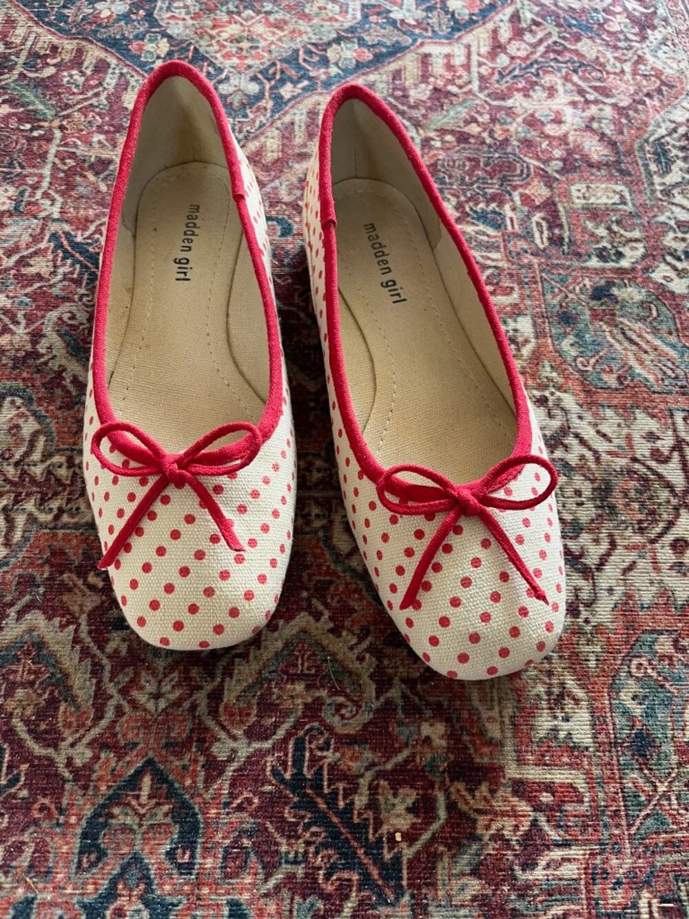 Madden Girl Angelina Polka Dot Canvas Ballet Flats Beige Red Box Size 7